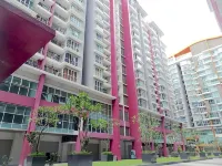 Rumahku LRT, Ara Damansara, near Subang Airport 阿拉白沙羅住宿飯店