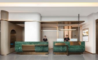 Fuqing Qingchang Avenue Liqiao old Street Atour Hotel