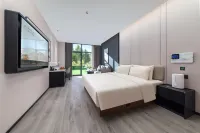 Shigatse Tashilhunpo Monastery Pedestrian Street Atour Hotel