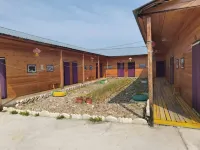 Mengguying Hotels near Donia Bushi Deer Tribe Folklore Experience Hall
