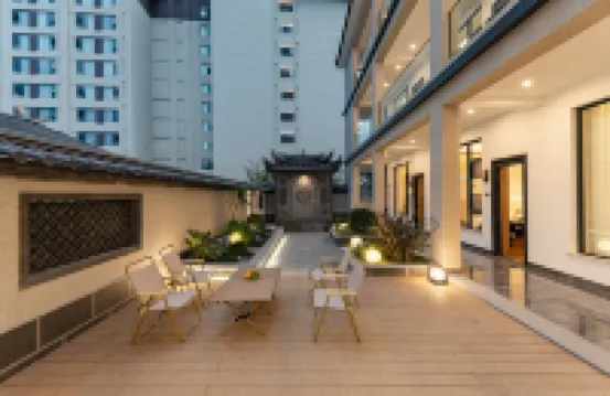 Xiyun Homestay (Lijiang High speed Railway Station Branch)