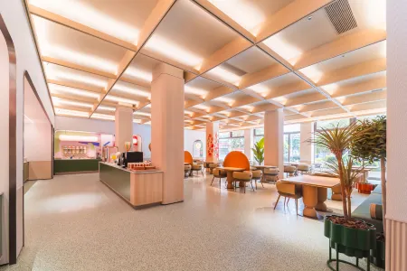 Orange Quanzhou Fengze Plaza Tian'an North Road Hotel Отели рядом с достопримечательностью «Fengze Square»