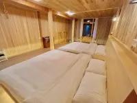 Yinuoqianjin Homestay (Dali Dong Village)