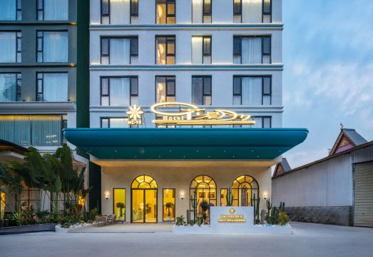 花晨月夕高空泳池度假酒店（西双版纳景洪告庄西双景店）外景图