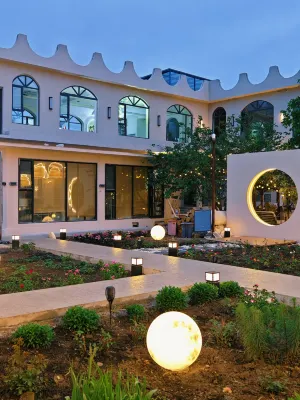 Narati Pavilion Inn