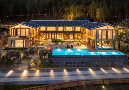 Songji Natural Forest Resort Отели рядом с достопримечательностью «Gui'an Ocean World»