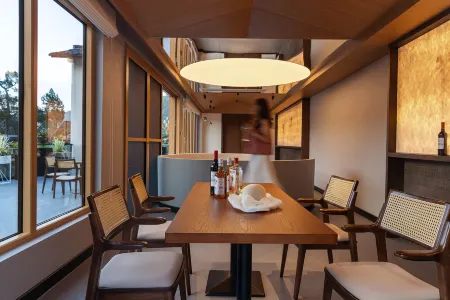 Rongzhuang Hot Spring Resort Hotel