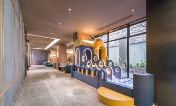 Chaozhou Ancient City Archway Street Orange Crystal Hotel