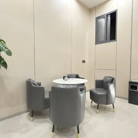 Cangxi Jinhao Business Hotel