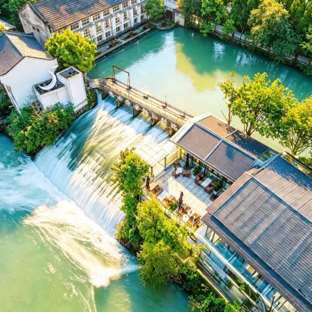 Hidden Cloud Villa · Qingcheng Cliff Hot Spring Resort (Dujiangyan Scenic Spot)