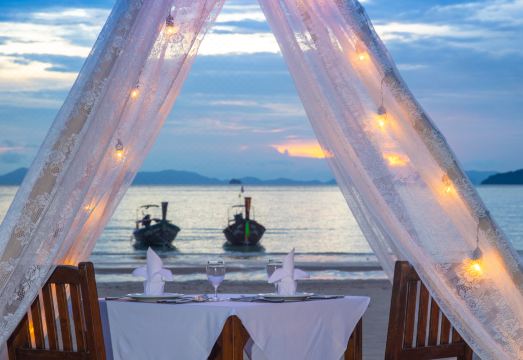 레일레이 빌리지 리조트 조식장