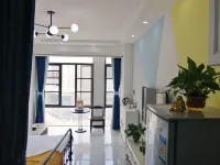 Chinese Yiju City Apartment (Jiujiang Causeway Bay Branch) - Balkoner