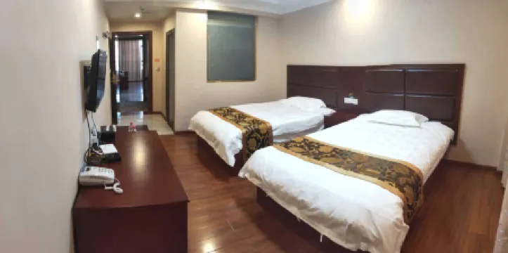 Xinjin Hotel