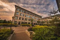 Fisher Island Holiday Hotel Hotels in Changli