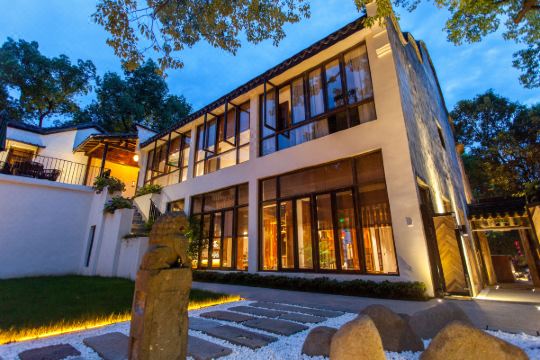 南浔古镇囿舍民宿