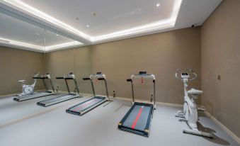 Homeinn Plus Hotel (Wuxi Huishan Wanda Plaza)