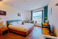 Fuxian Lake Mountain Lake Hotel Hotels in Chengjiang