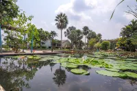 OYO 926 Sydney Resort Hotels in Si Prachan District