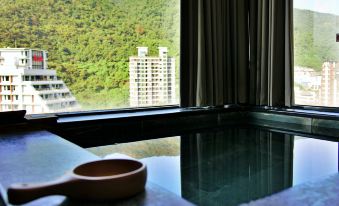 Muen Hot Spring Hotel