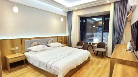 Shiping Leju Hotel in Shiping