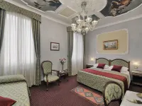 Hotel Pausania Hotels near A Plus A Gallery