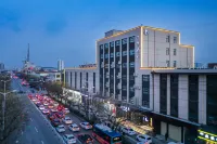 JI Hotel (Zoucheng Wanda Plaza) Отели рядом с достопримечательностью «Музей Фуэнчэнь»