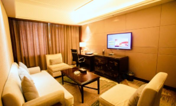 Taihu County Huating Lake Century International Hotel