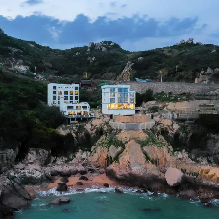 Floral Hotel · Listening to the sea Hotel