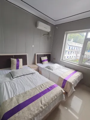 Outdoor Holiday Homestay Hotel dekat Wangrong Cave