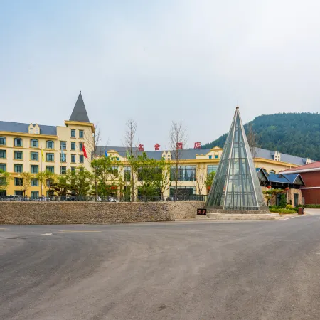 Fuping Mingshe Hotel