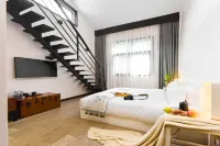 Xueqingji Yunlu River View Homestay Hotel a Fenghuang