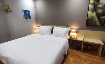 7 Days Hotel (Guangzhou Shangxiajiu Pedestrian Street Changshou Road Subway Station Branch)