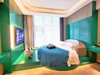 Boya Art Hotel - parcheggio