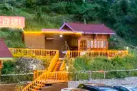 Batang Century Theme Hotel - Parvekkeita