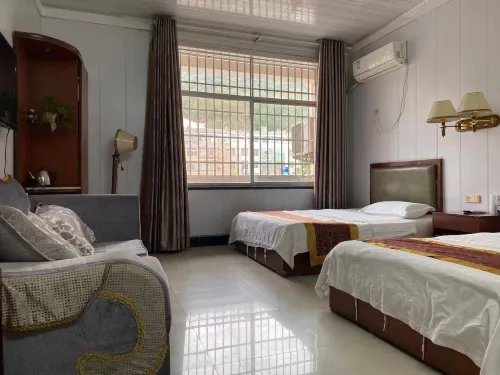 Xinxian Runxin Hotel