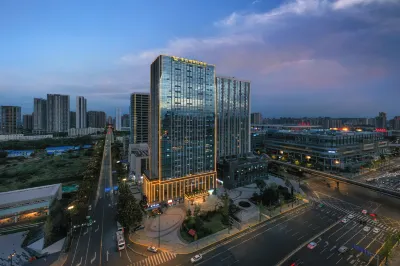 Vienna International Hotel (West square of Chengdu East Railway Station) Hotel in zona Chengdu East Railway Station