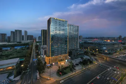 Vienna International Hotel (West square of Chengdu East Railway Station)