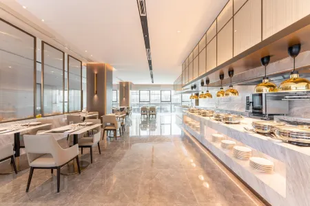 Minimax Hotel (Chengdu Longquanyi Shimao Plaza) Отели рядом с достопримечательностью «Sichuan Normal University (East Campus)»