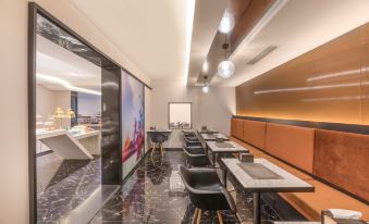 Orange Hotel Nanjing Xinjiekou Jinling Zhonghuan Renovation