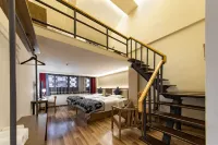 The Hump Hostel Hotels in 