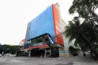 Coins Hotel Jakarta Hotel dekat Wisata mancing