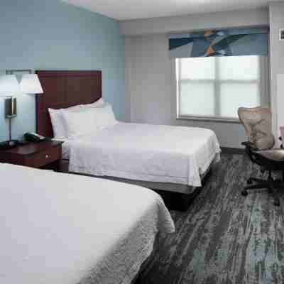 Hampton Inn & Suites Oklahoma City-Bricktown Rooms