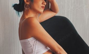 Guangdong Mansion (Guangzhou Zhujiang New Town Wuyangcun Metro Station Store)