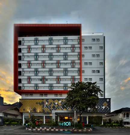 THE 1O1 Palembang Rajawali Отели в г. Палембанг