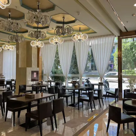Vienna Hotel (Lincang No. 1 Middle School Branch)