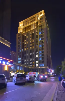 Randy hotel