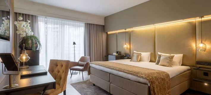 Leonardo Hotel Antwerp the Plaza Hotéis em Antuérpia