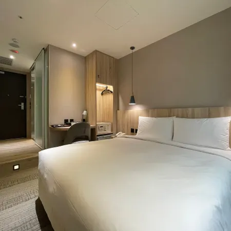 N HOTEL Отели рядом с достопримечательностью «Мемориал Чан Кайши»