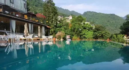 Courtyard Resort View B&B (Xia Shui Yuan Store) Отели рядом с достопримечательностью «Shanglin Library»