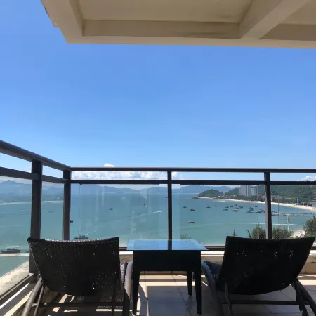 Yimi Yangguang Seaview Holiday Apartment
